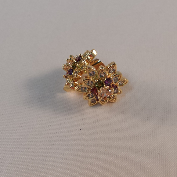 18K Gold Red Topaz Zircon Flower Stud Earrings GF - Picture 2 of 3